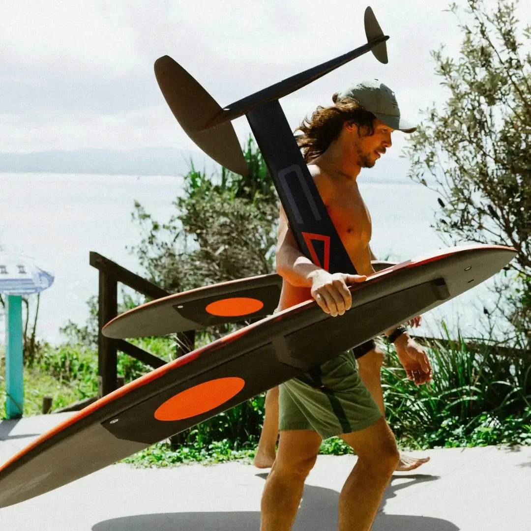 Amos Shapes KrUzer V2 Josh KU surf foilboard.